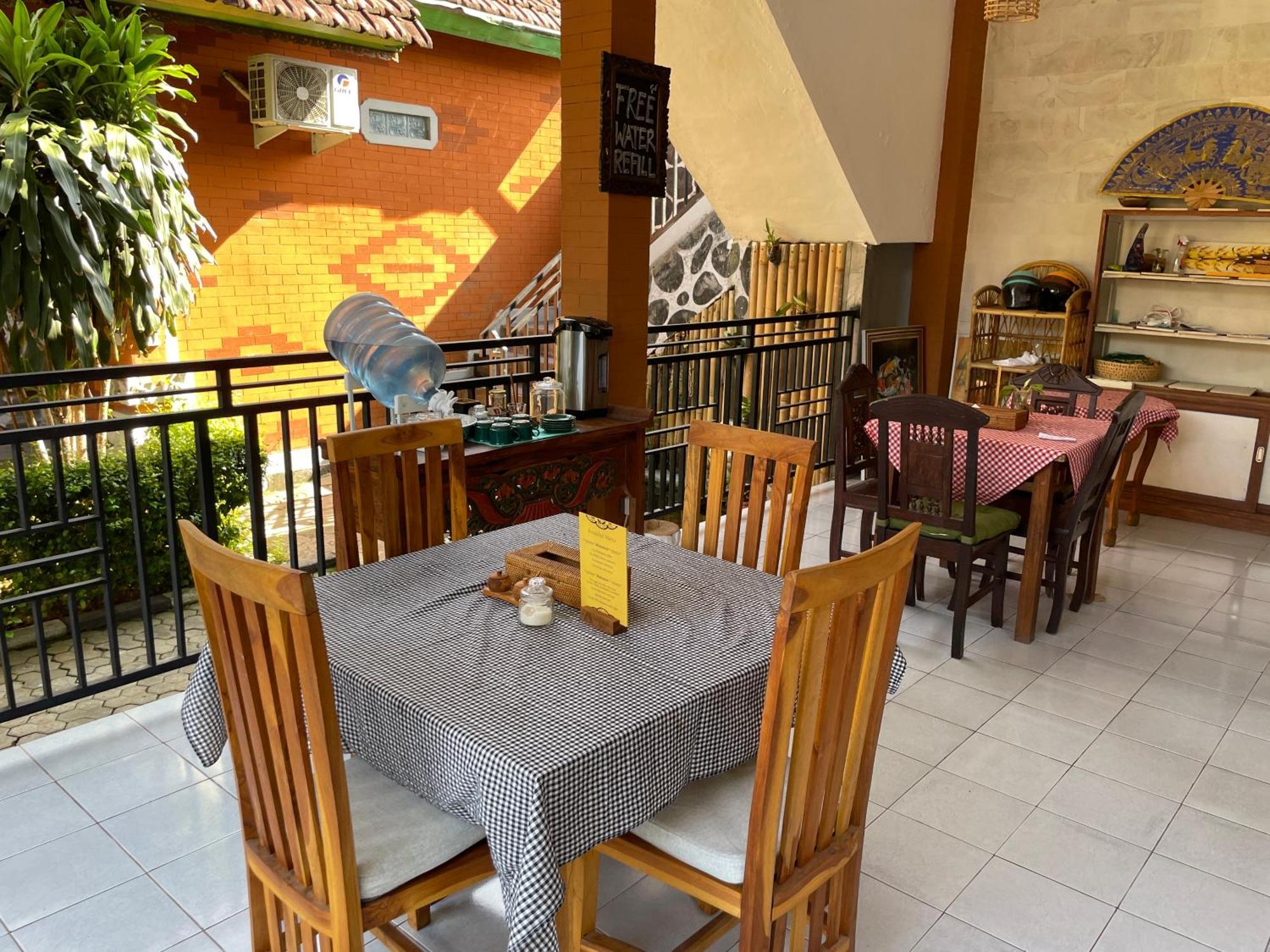 Kubu Elsa Bali Hotel Lovina Exterior foto